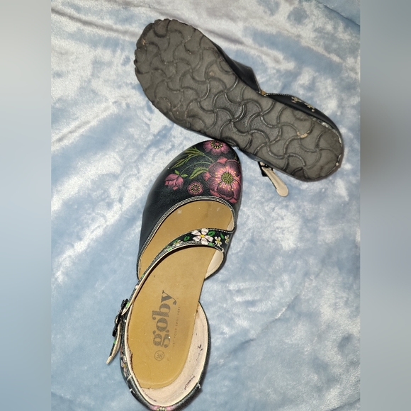 🌸 Goby Black Pink Print Handpainted Vegan Shoes Maryjanes Size 38 Worn Twice - Picture 4 of 7